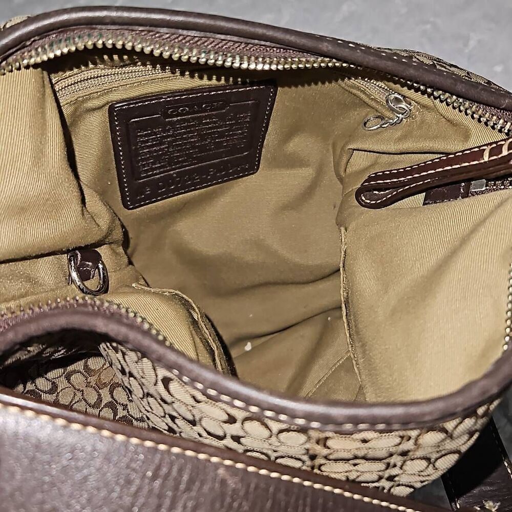 Coach brown and tan purse crossbody bag with adjustable strap - Picture 6 of 9